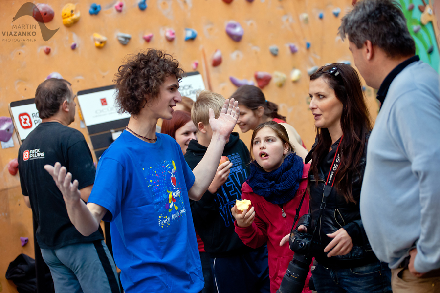 vertigo, open, lezecke, centrum, boulder, bouldering, umela, stena, boulder, pretek